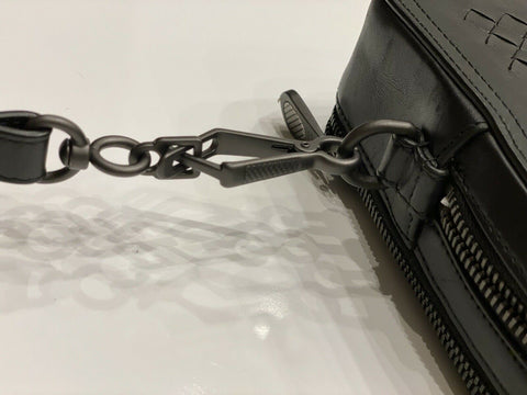 NWT $1550 Bottega Veneta Intrecciato Leather Zip-around Wristlet Black 551814