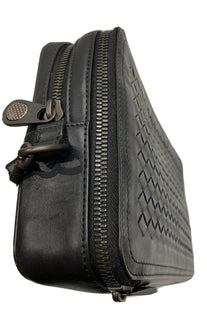 Neu mit Etikett: 1.550 $ Bottega Veneta Intrecciato-Lederarmband mit umlaufendem Reißverschluss, Schwarz 551814 