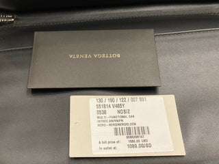 Neu mit Etikett: 1.550 $ Bottega Veneta Intrecciato-Lederarmband mit umlaufendem Reißverschluss, Schwarz 551814 