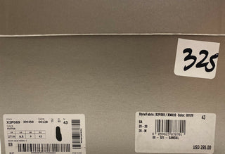 NIB $295 Giorgio Armani Herren-Sandalen aus Gummi in Grau/Schwarz 9,5 US (43 Eu) IT X2P069 