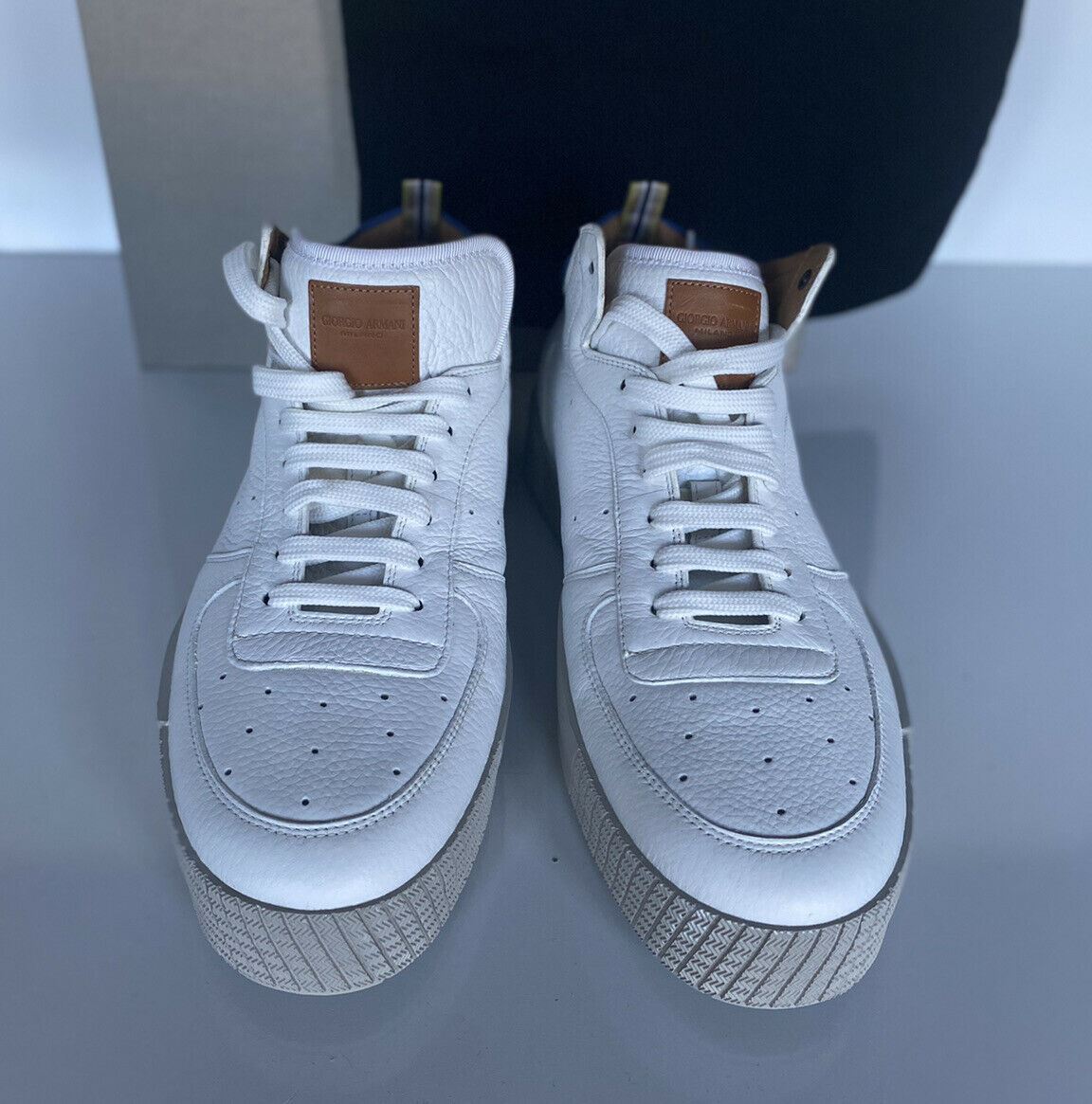 NIB 875 $ Giorgio Armani Herren-Sneakers in Weiß, 12,5 US (45,5 Euro) X2Z020 