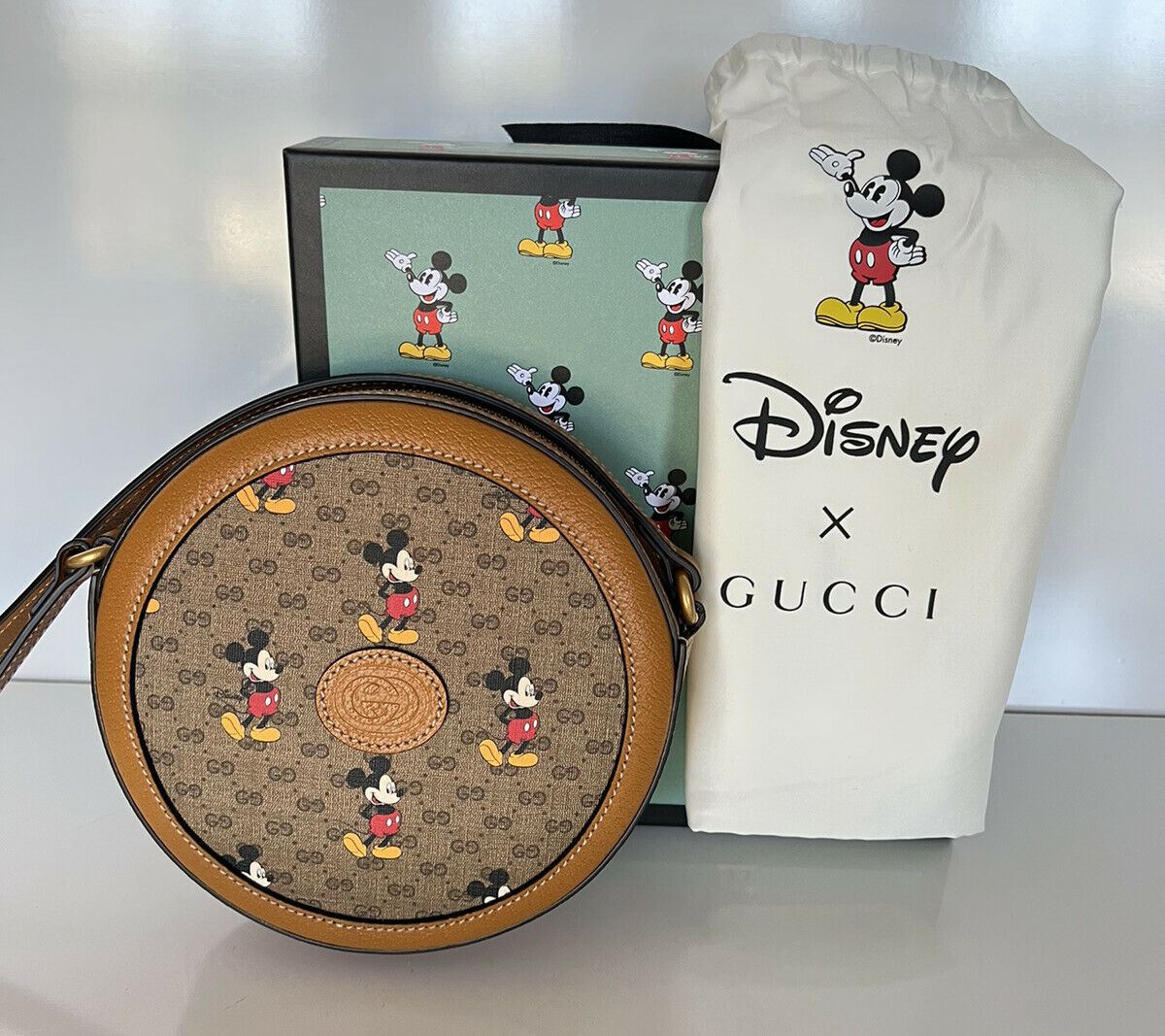 Neu mit Etikett: Gucci Disney Mickey GG bedruckte runde Mini-Canvas-Tasche, limitierte Auflage 603968 