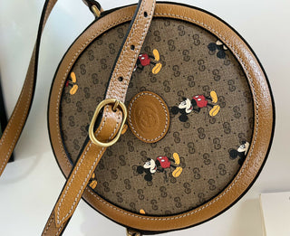 Neu mit Etikett: Gucci Disney Mickey GG bedruckte runde Mini-Canvas-Tasche, limitierte Auflage 603968 