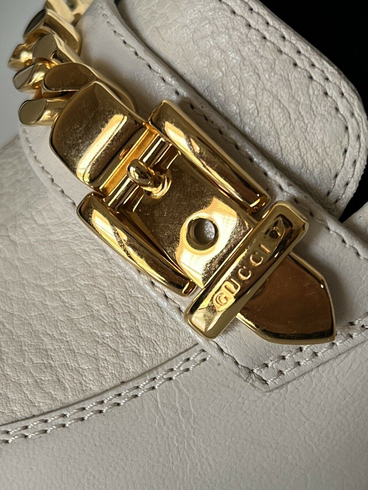 NIB Gucci Leather Mystic White Pump Kalbslederschuhe 7,5 US (37,5 Euro) 626767