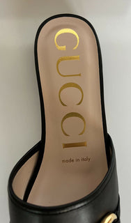 NIB Gucci Damen Horsebit Schwarze Sandale 6,5 US (36,5 Euro) Hergestellt in Italien 623111