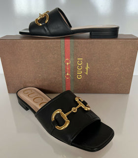 NIB Gucci Damen Horsebit Schwarze Sandale 6,5 US (36,5 Euro) Hergestellt in Italien 623111