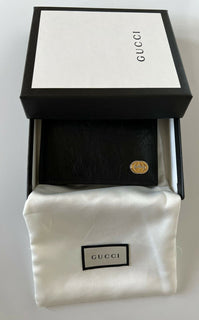 Новый черный кожаный кошелек Gucci Bifold с блокировкой G, сделано в Италии 575985 