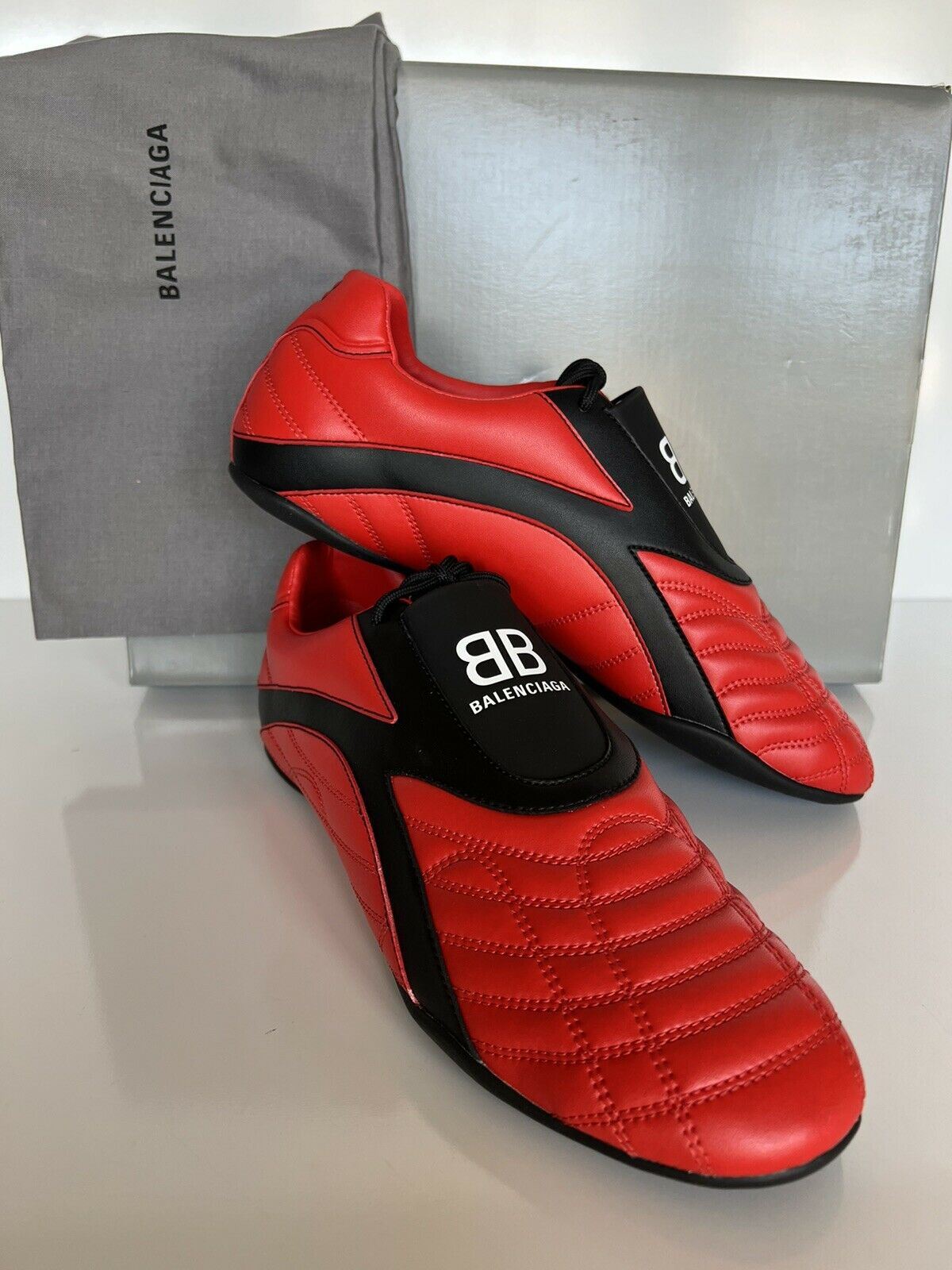 NIB $550 Balenciaga Men's Red/Black Zen Sneakers 10 US (43 Euro) 617540