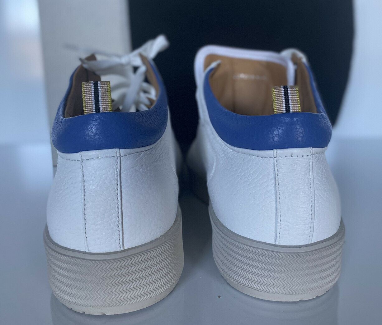 NIB $875 Giorgio Armani Men’s White HighTop Sneakers 8.5 US (41.5 Euro) X2Z020