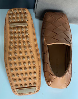 NIB $ 740 Bottega Veneta Intrecciato Leder Driver Karamell Schuhe 7 US 578309 