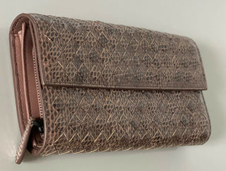 Neu mit Etikett: 930 $ Bottega Veneta Zipper Ayers Schlangenleder-Deko-Rose-Geldbörse 150509 