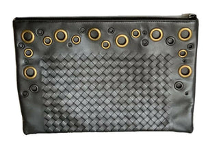 Neu mit Etikett: 1.150 $ Bottega Venera Intrecciato Damen-Clutch aus metallisch grauem Leder 549307 