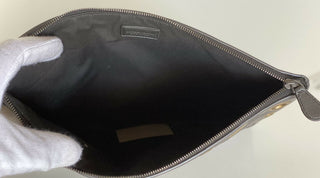 Neu mit Etikett: 1.150 $ Bottega Venera Intrecciato Damen-Clutch aus metallisch grauem Leder 549307 