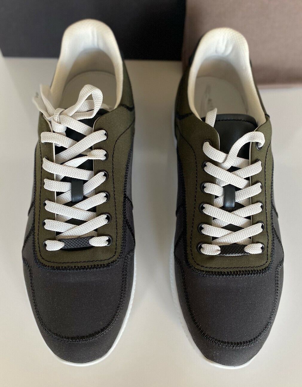 NIB 650 $ Bottega Veneta Herren-Sneaker aus Segeltuch in Grau/Grün 9 US (42 Euro) 548834 