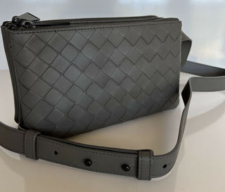 Neu mit Etikett: 1650 $ Bottega Veneta Intrecciato Leder 3 in 1 Umhängetasche Graphit 609692