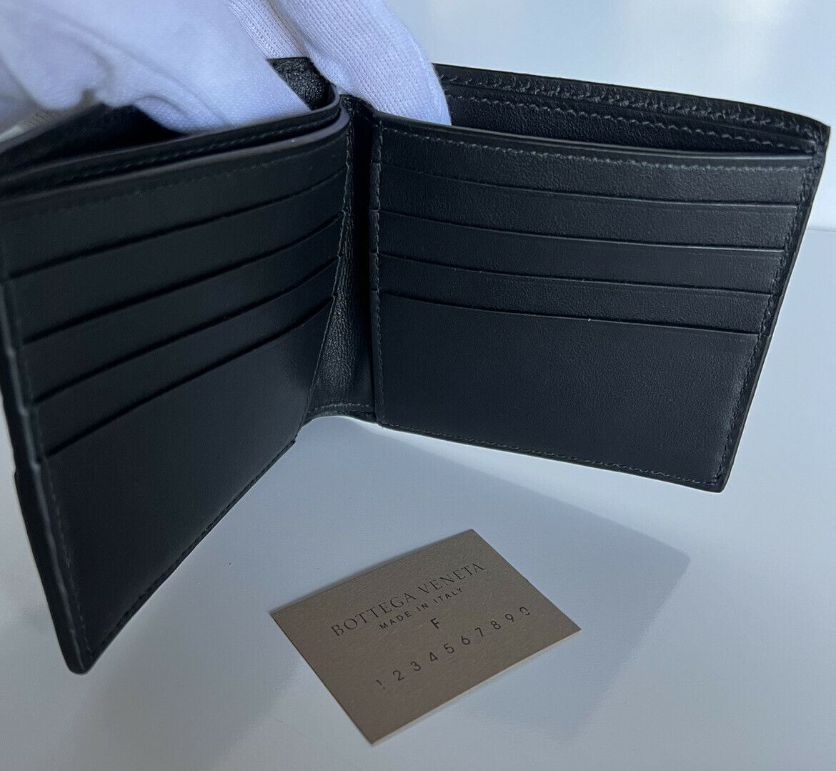NWT $750 Bottega Veneta Bi-fold Wallet in French Leather and Alligator 619389 IT