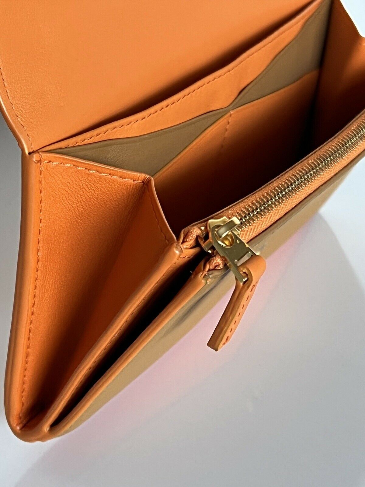 NWT $790 Кошелек Bottega Veneta Leather Continental Light Orange/Caramel 608260 