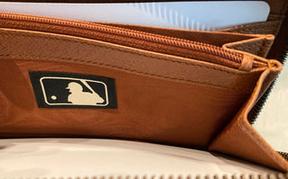 Neue Gucci GG NY Yankees Reißverschluss-Geldbörse aus Stoff in Beige, hergestellt in Italien 