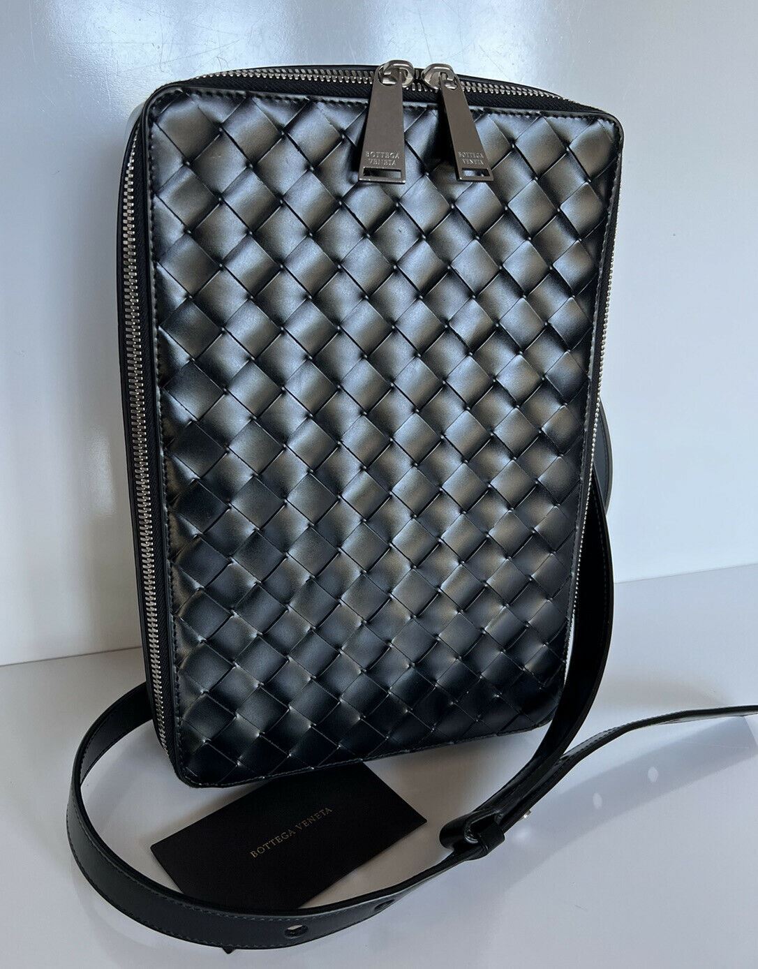 NWT $1990 Bottega Veneta Intrecciato Shiny Leather Black Crossbody Bag 596730