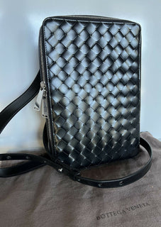 NWT 1990 $ Bottega Veneta Intrecciato Shiny Leather Black Umhängetasche 596730