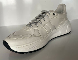 NIB 850 $ Bottega Veneta Damen-Sneakers aus weißem Kalbsleder 9 US (39 Eu) 565655 