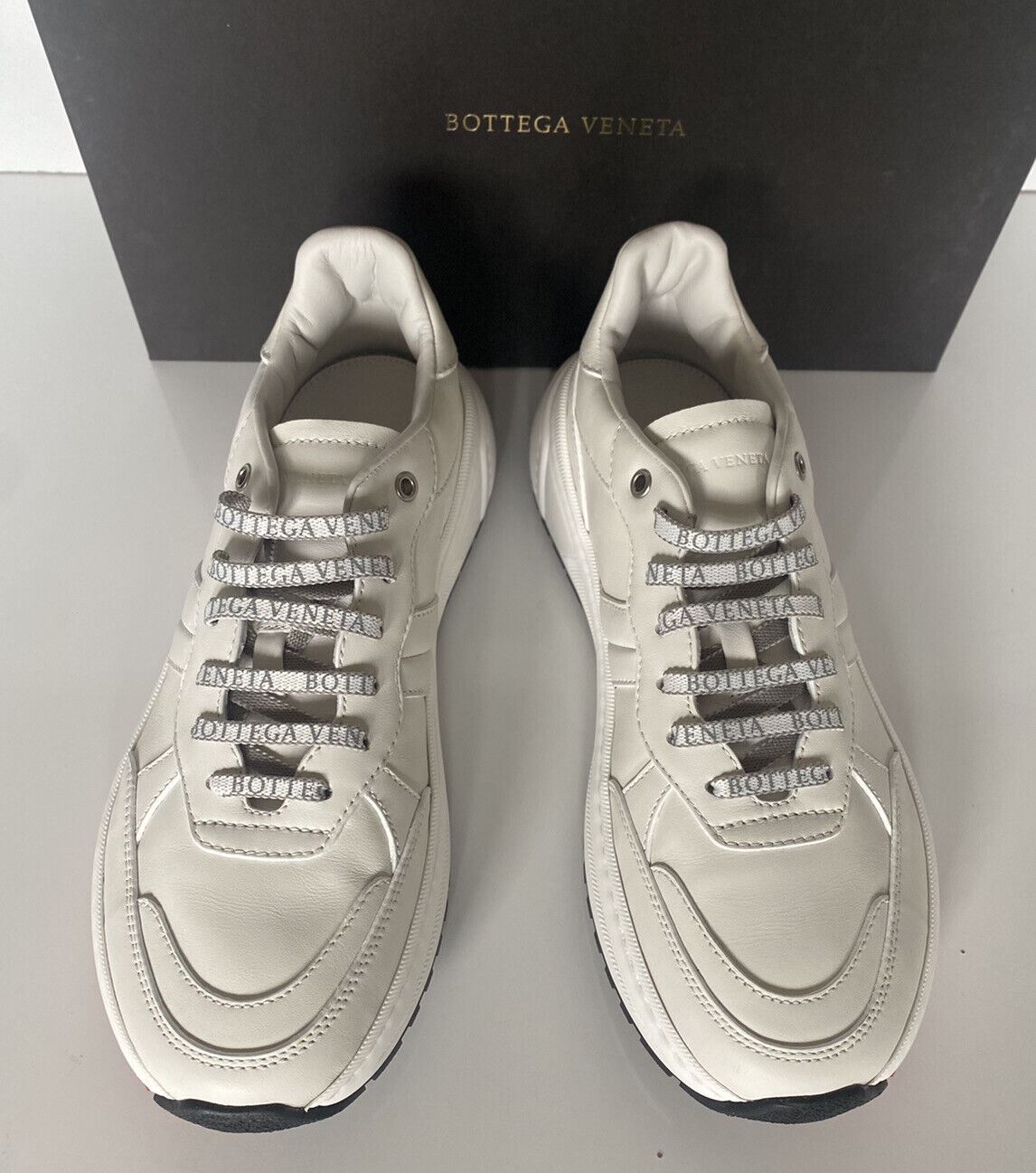 NIB 850 $ Bottega Veneta Herren-Sneakers aus weißem Kalbsleder 10,5 US (43,5) 565646 