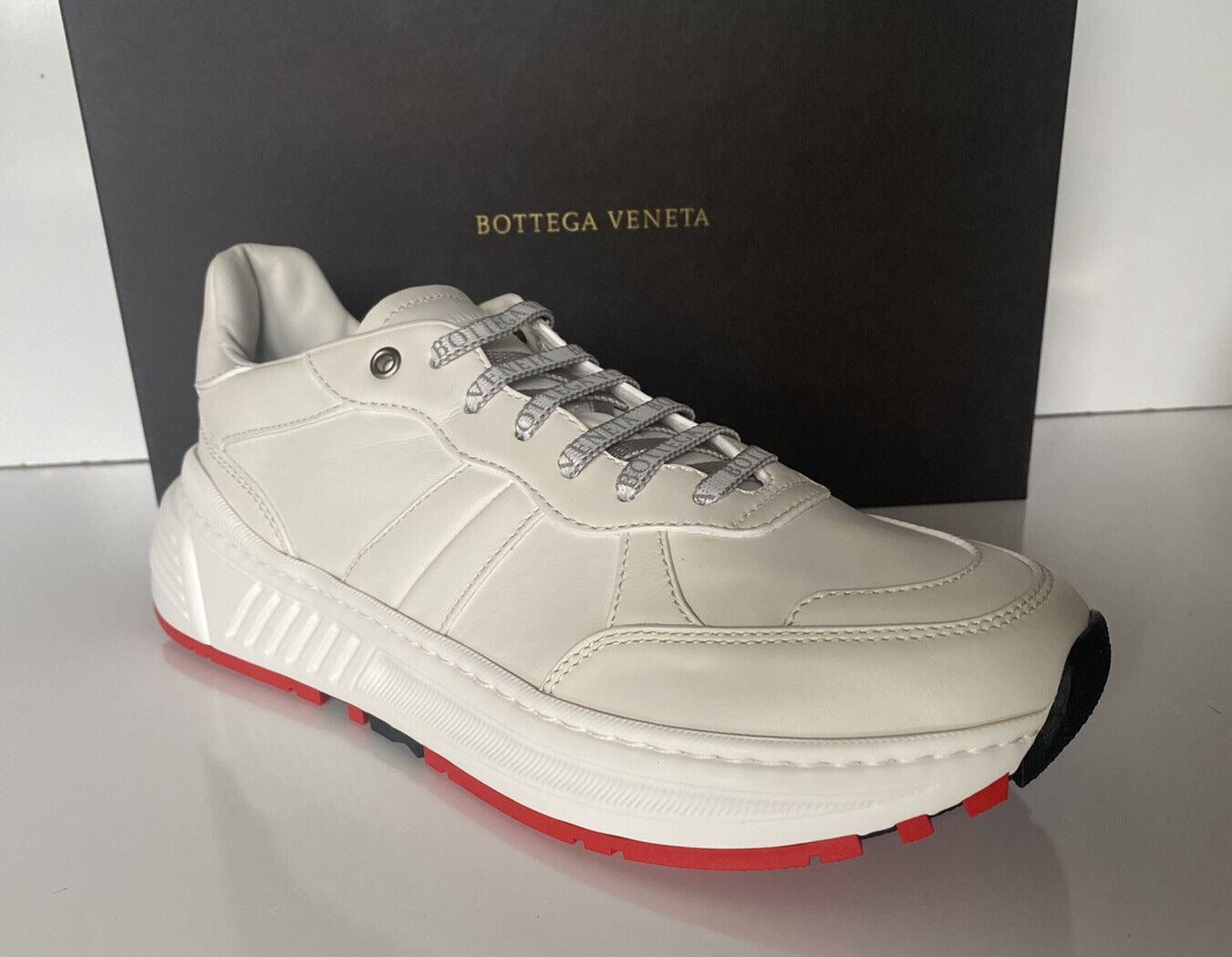 NIB 850 $ Bottega Veneta Herren-Sneakers aus weißem Kalbsleder 11 US (44 Eu) 565646 
