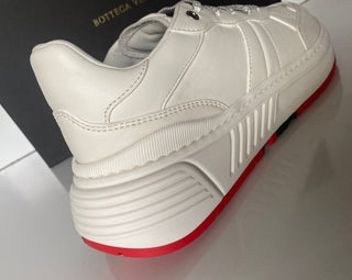 NIB 850 $ Bottega Veneta Herren-Sneakers aus weißem Kalbsleder 11 US (44 Eu) 565646 
