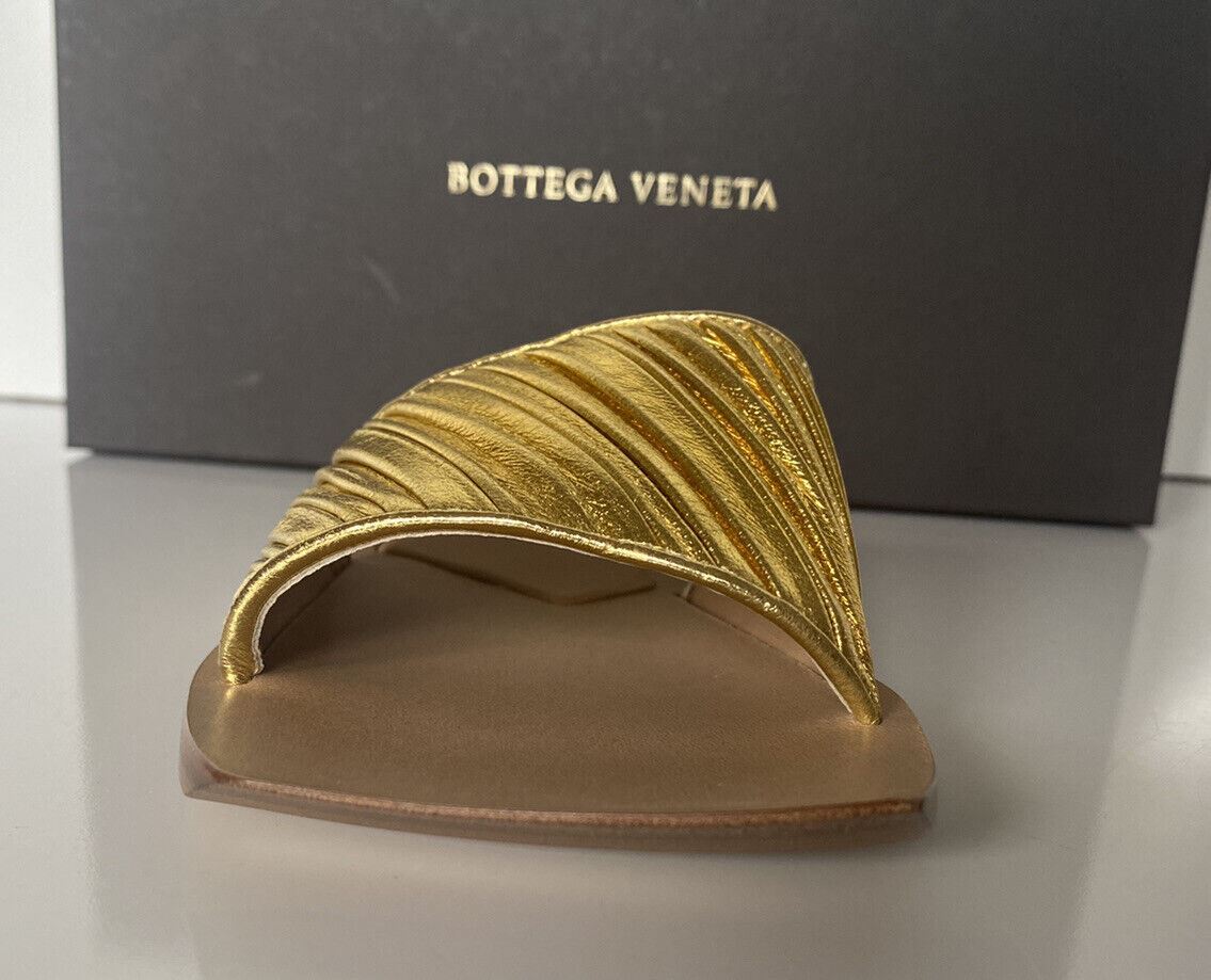 NIB 620 $ Bottega Veneta Damen-Slip-on-Ledersandalen in Gold 8 US (38 Eu) 578409 