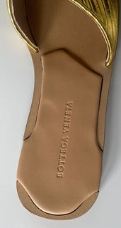 NIB 620 $ Bottega Veneta Damen-Slip-on-Ledersandalen in Gold 8,5 US 38,5 578409 