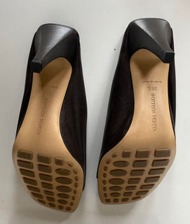 NIB $ 920 Bottega Veneta Lederpantoletten mit hohem Schaft, braune Schuhe 9,5 US 618760 