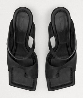 NIB $ 880 Bottega Veneta Leder Lux Mule Heels Schwarze Schuhe 8,5 US 610521 