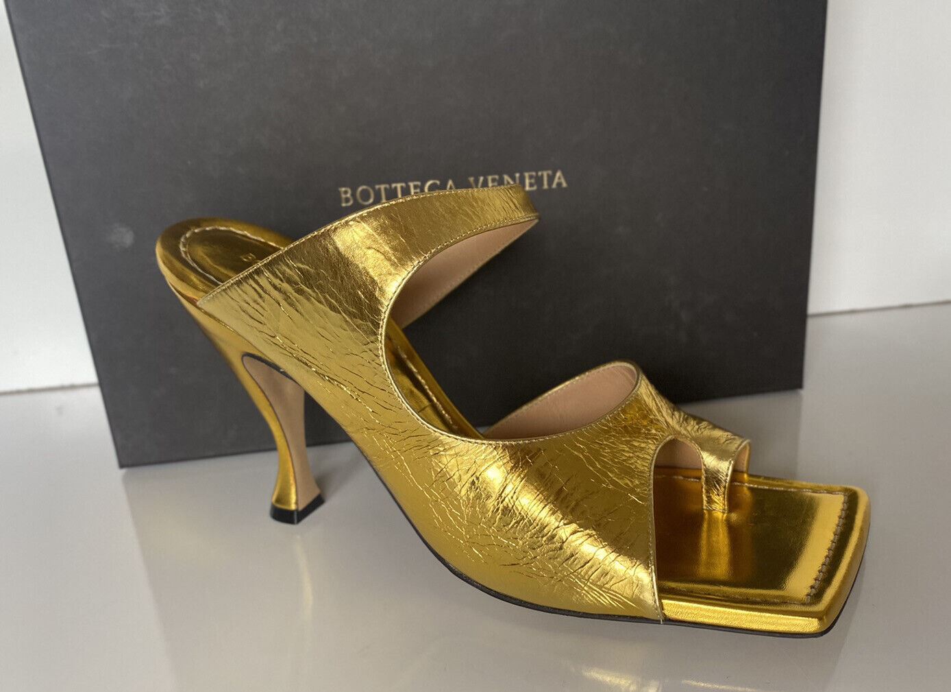 NIB $ 880 Bottega Veneta Leder Mule Heels Gold Schuhe 8,5 US (38,5 Eu) 608834 