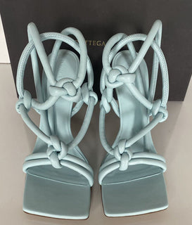 NIB $ 870 Bottega Veneta Leder Napa Dream High Vamp Topaz Schuhe 7,5 US 592033 