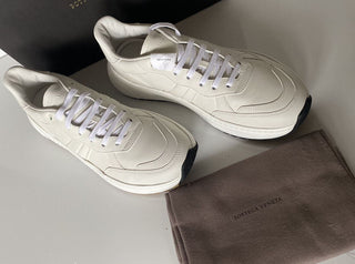 NIB 850 $ Bottega Veneta Herren-Sneakers aus weißem Kalbsleder 9 US (42) 565646 9117 