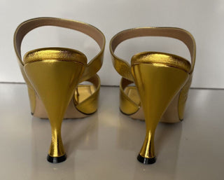 NIB $ 880 Bottega Veneta Leder Mule Heels Gold Schuhe 7 US (37 Euro) 608834 