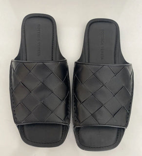 NIB $ 570 Bottega Veneta Herren Douglas Intreciato Ledersandalen 9 US 586304 