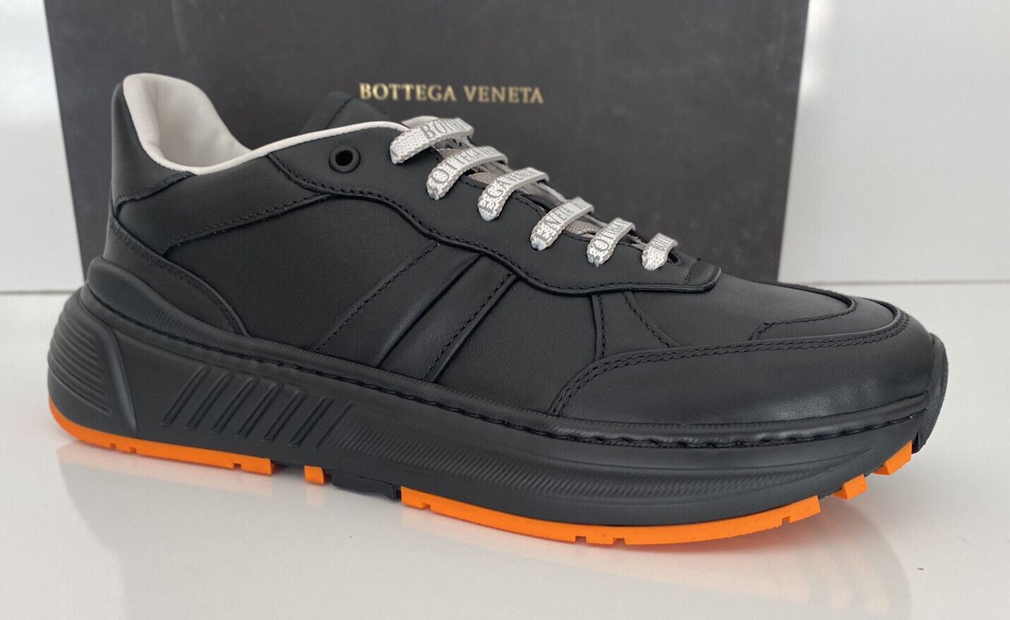 NIB 850 $ Bottega Veneta Herren-Sneakers aus schwarzem Kalbsleder 10 US (43 Eu) 565646 