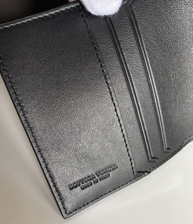 Neu mit Etikett: 750 $ Bottega Veneta Bifold-Geldbörse aus schwarzem Alligatorleder und französischem Leder 583611 