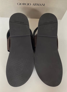 NIB $625 Giorgio Armani Braune Wildleder/Leder-Knöchelriemensandalen 10,5 US X2P064 