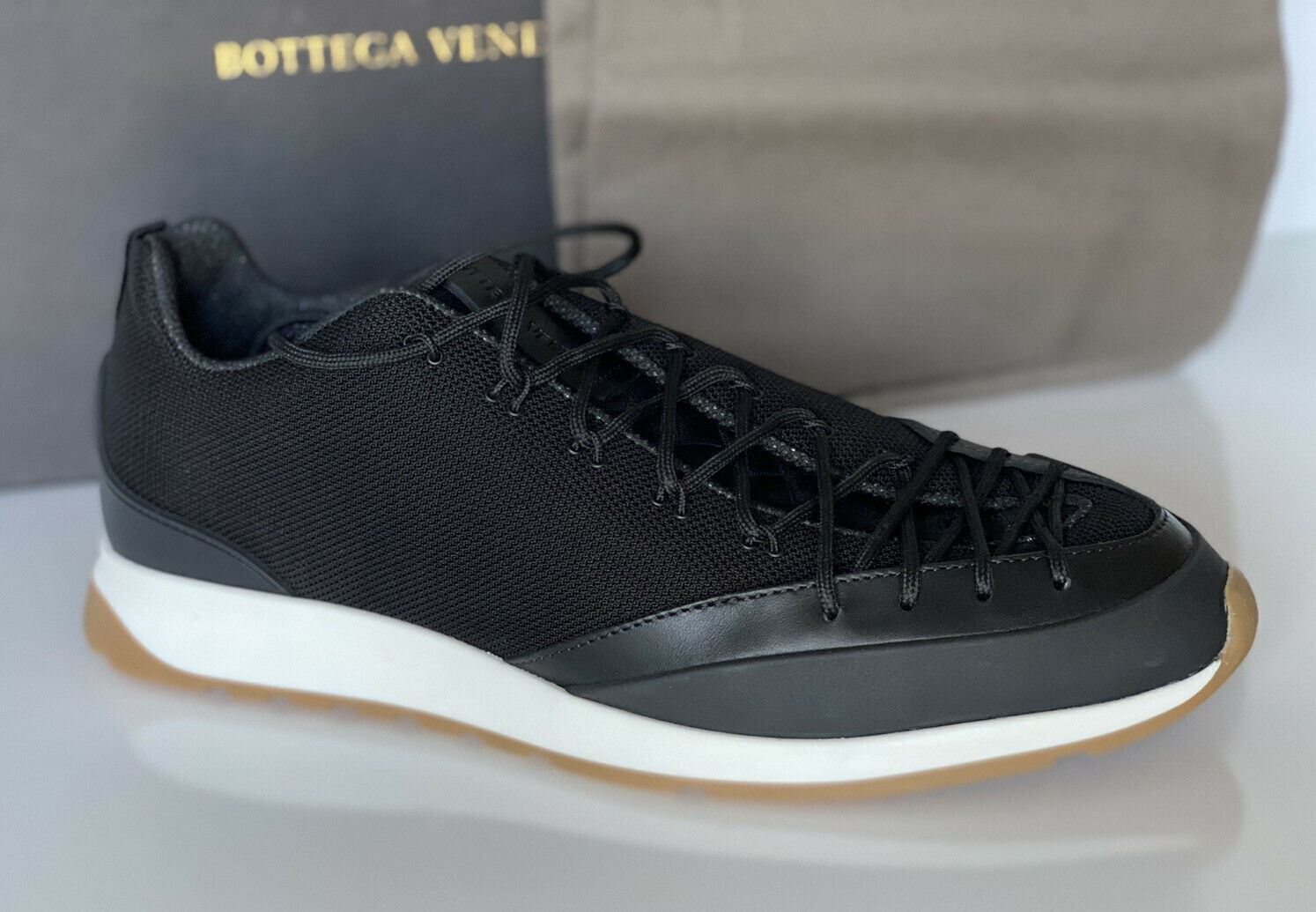 NIB $790 Bottega Veneta Men's Scar Tex Black Sneakers 10.5 US (43.5 Euro) 609891