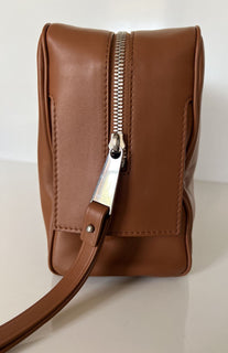 Neu mit Etikett: 1600 $ Bottega Veneta Leder Braun Große Kulturtasche 575554 Italien 
