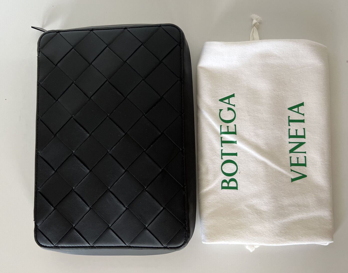 Neu mit Etikett: 1200 $ Bottega Veneta Intrecciato Organizer-Etui aus schwarzem Leder 629700 Italien 