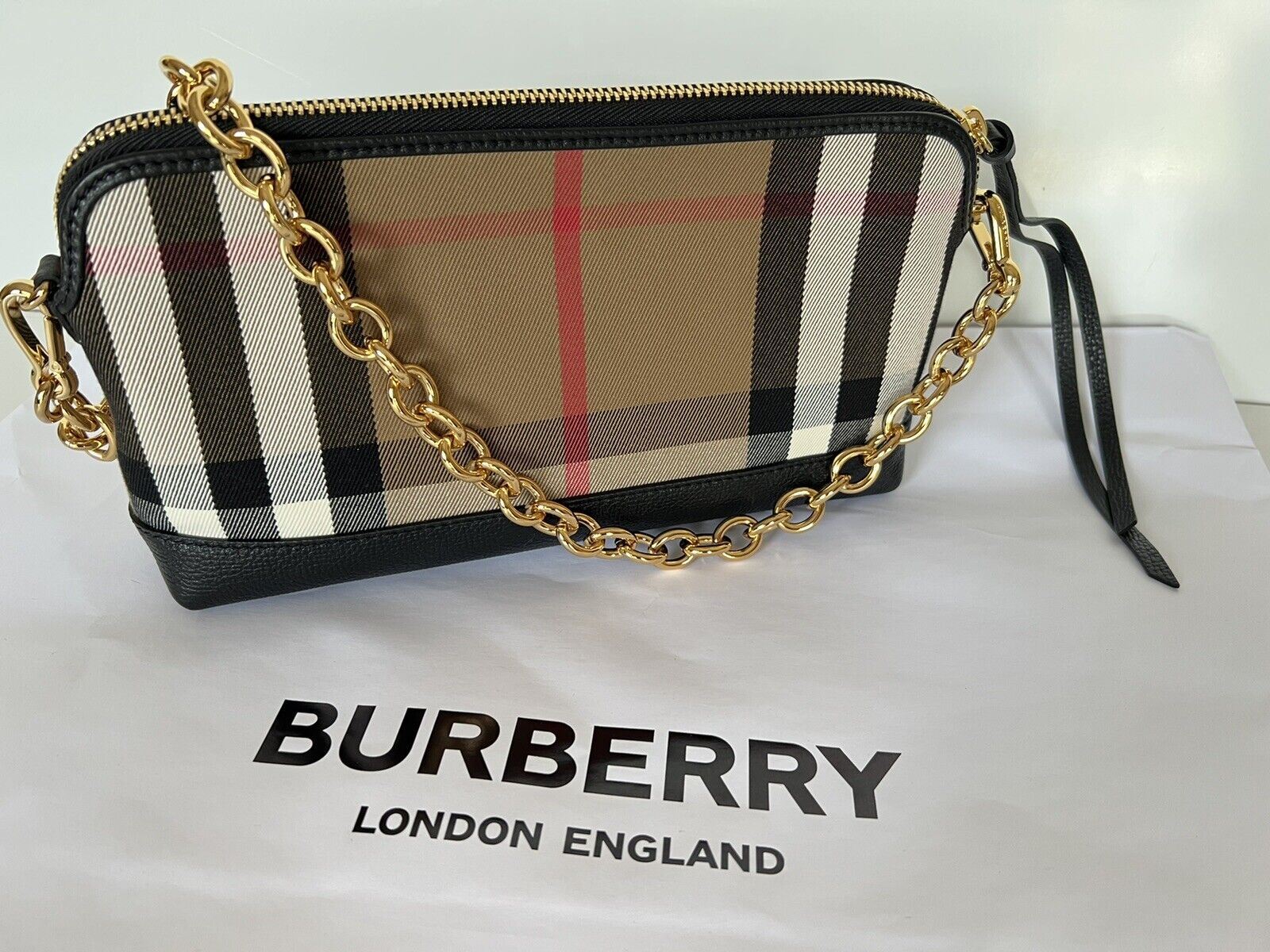 NWT Burberry Abingdon House Check Derby Leather Shoulder Bag Black 4014741 Italy