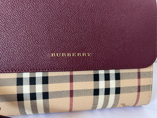 Neu mit Etikett: Burberry London Small Loxley Haymarket Check Dark Plum Umhängetasche 8037917 