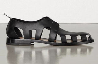 NIB 890 $ Bottega Veneta Herren-Derby-Lederschuhe, Ausschnittdetails 11,5 US 574829