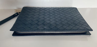Neu mit Etikett: 1600 $ Bottega Veneta Intrecciato Leder Dokumententasche in Tiefblau 592855 IT 