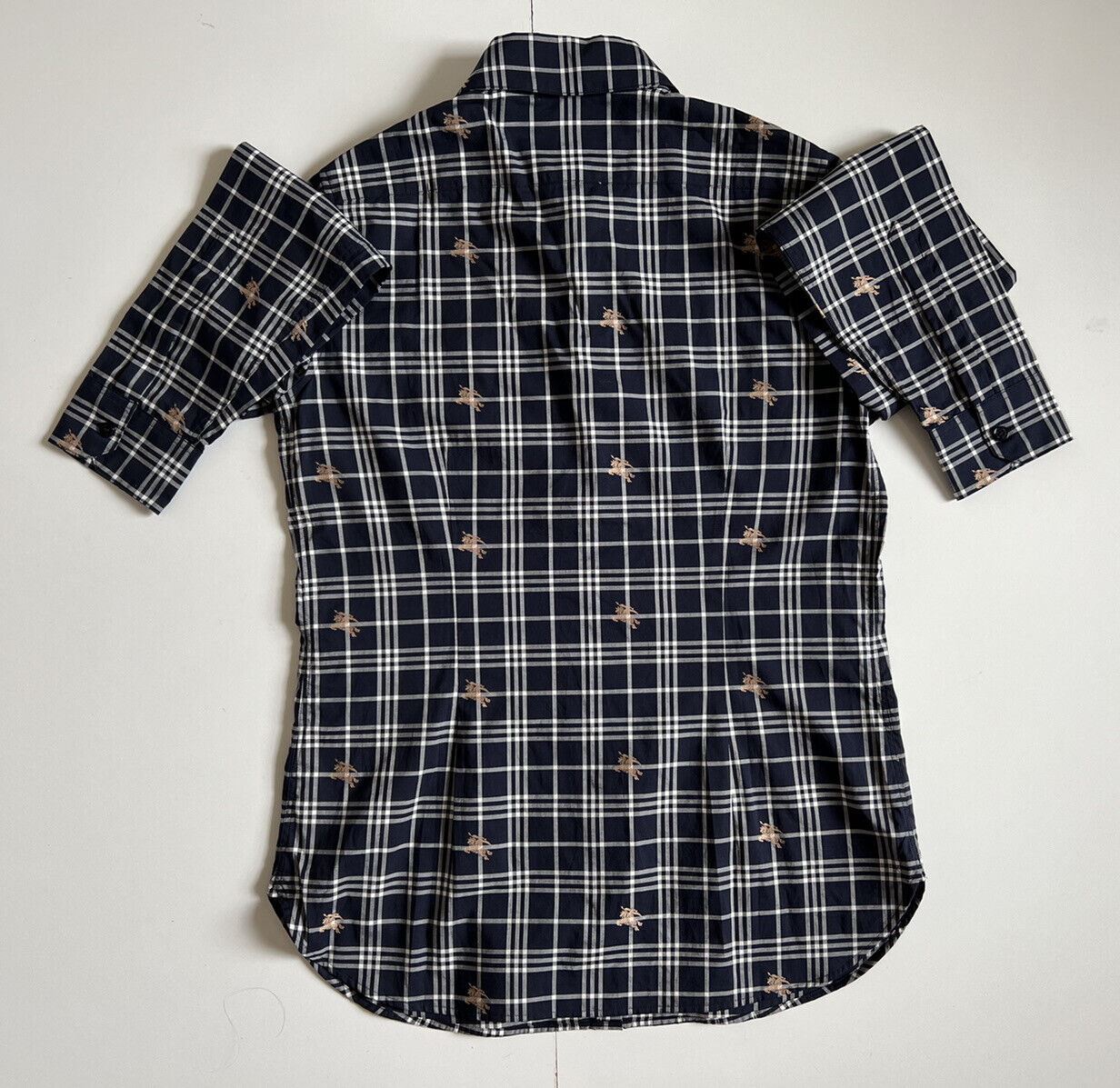 Neu mit Etikett: 350 $ Burberry Marineblaues Karo-Knopfhemd für Damen, 2 US (4 UK) 