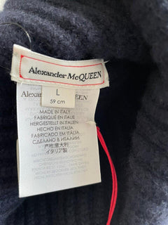 Neu mit Etikett: 385 $ Alexander McQueen Bullion Skull Ribbed Cashmere Beanie Navy Hat Large 