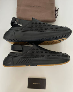NIB $ 950 Bottega Veneta Herren-Sandalen aus schwarzem Leder, 11 US (44 Eu) 578304